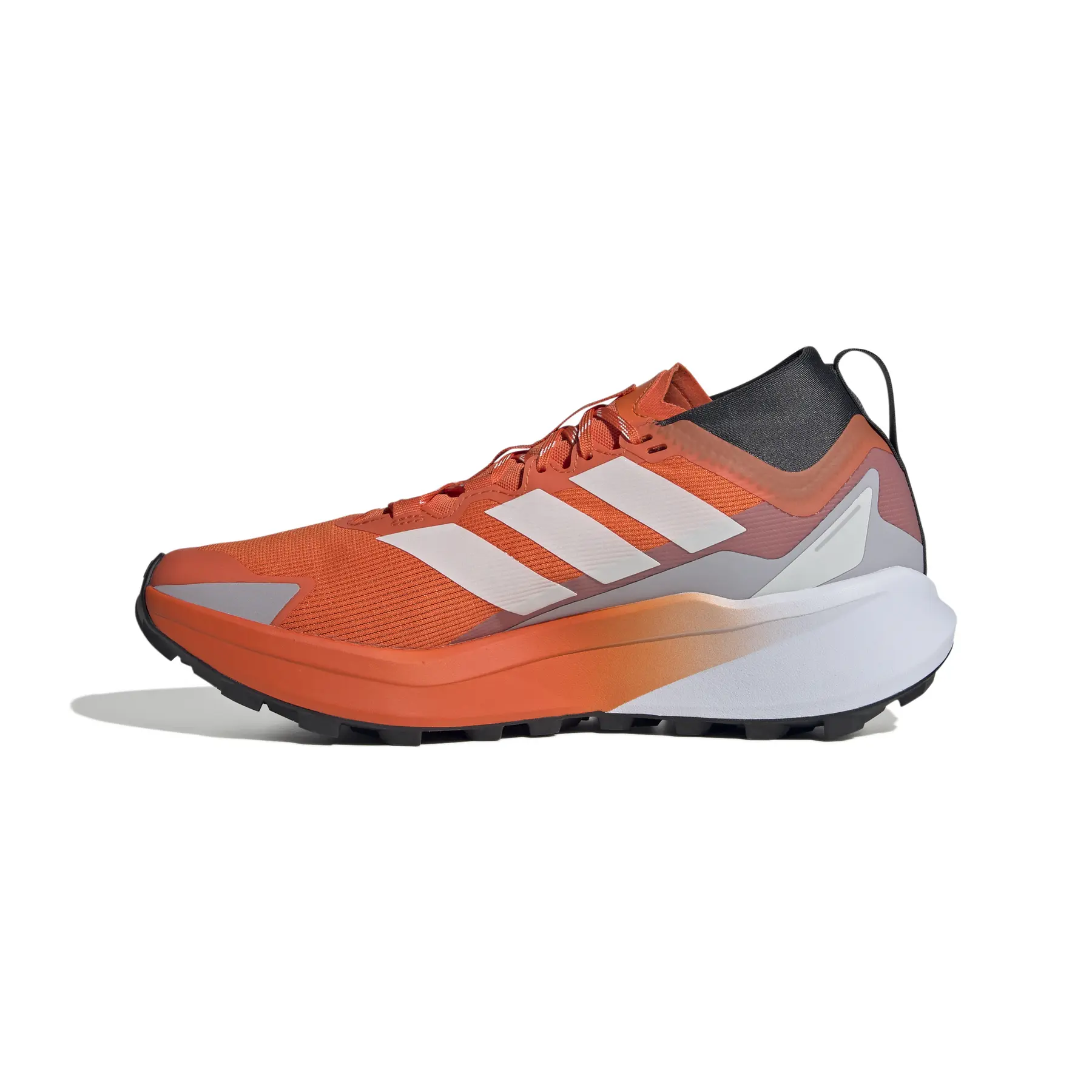 product/a/d/adidas_jr5241_5_footwear_photography_side_medial_center_view_white.jpg