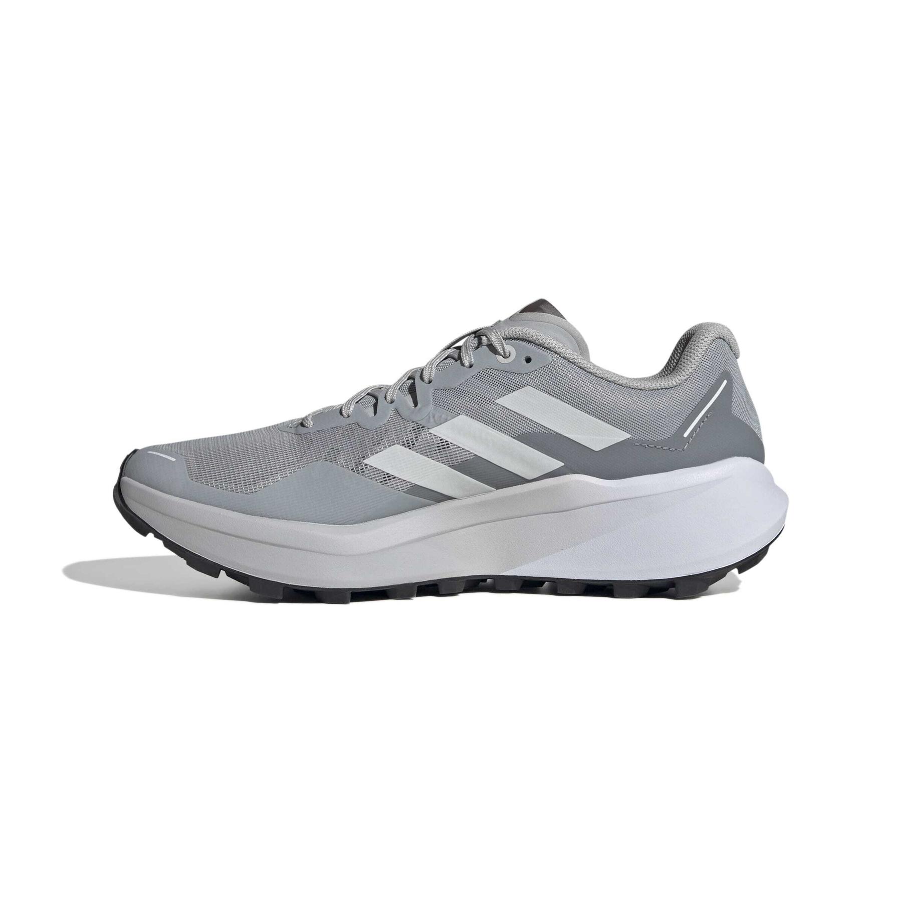 product/a/d/adidas_jr5244_5_footwear_photography_side_medial_center_view_white-nw091725.jpg