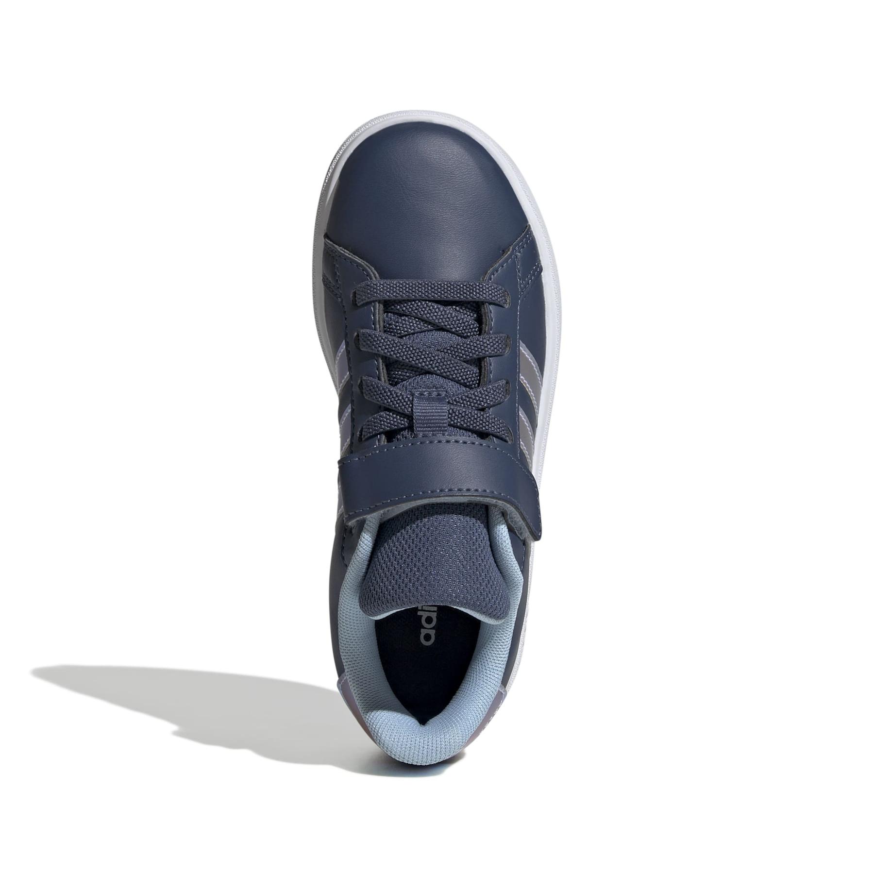product/a/d/adidas_jr6118_3_footwear_photography_top_portrait_view_white-nw091725.jpg