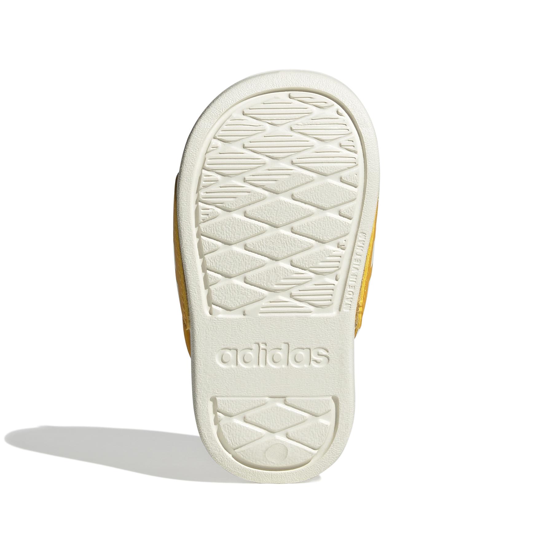 product/a/d/adidas_jr8355_4_footwear_photography_bottom_view_white-nw091725.jpg