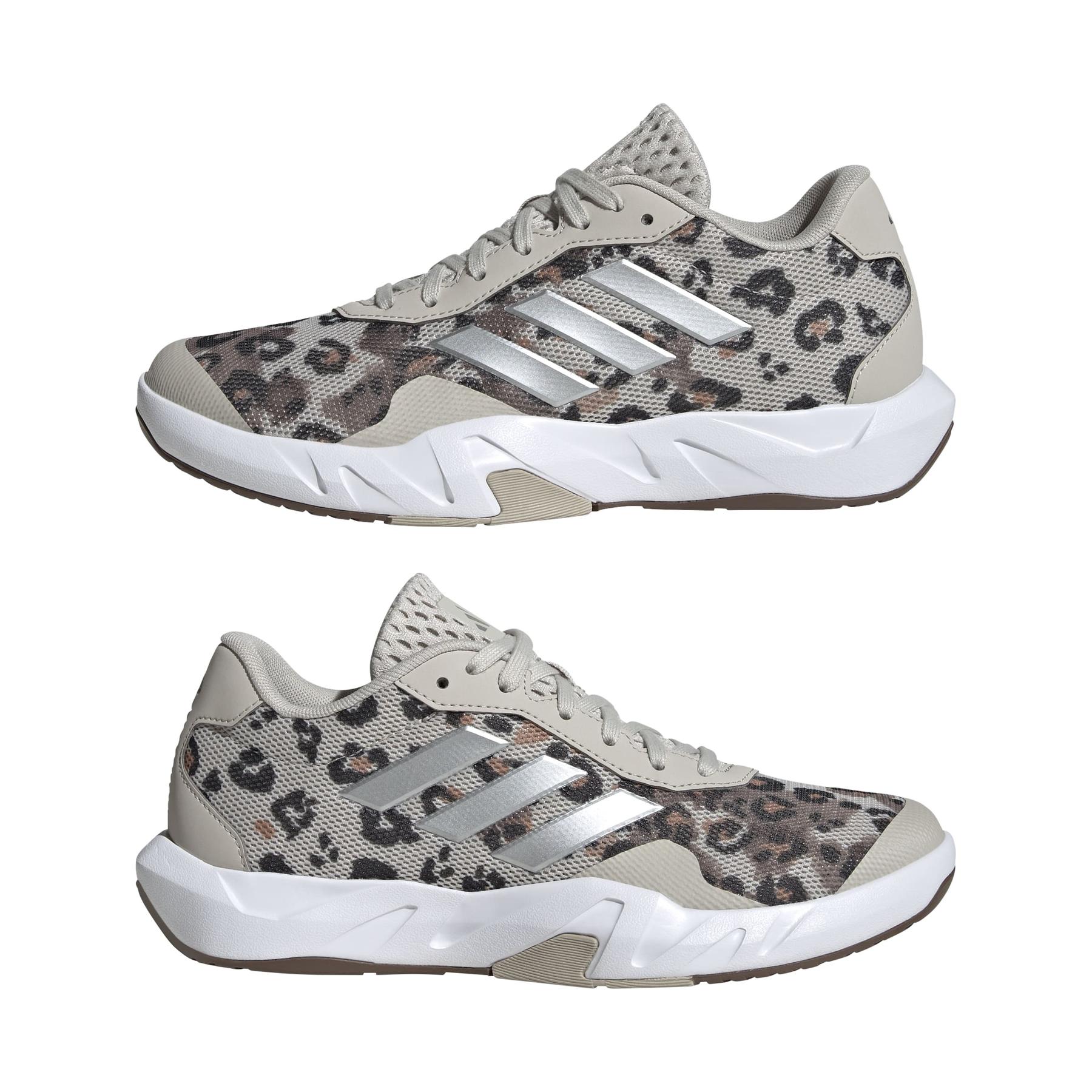 product/a/d/adidas_js3179_10_footwear_photography_mirrored_pair_view_white-nw091725.jpg