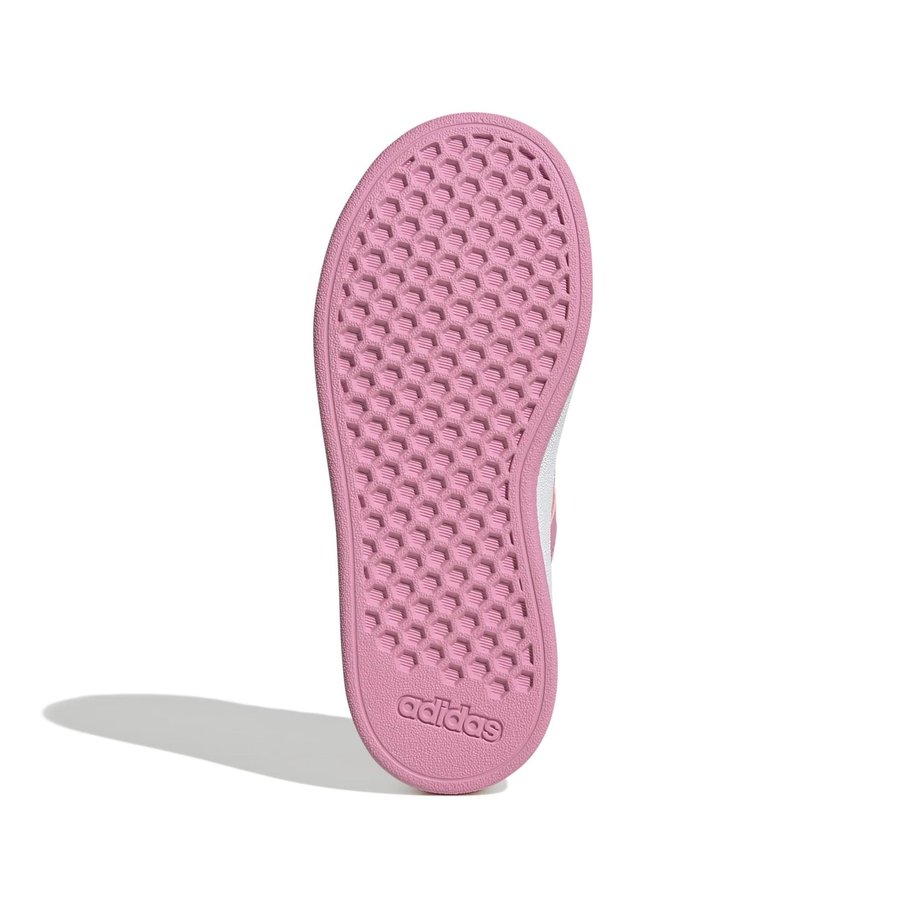 product/a/d/adidas_js4345_4_footwear_photography_bottom_view_white.jpg