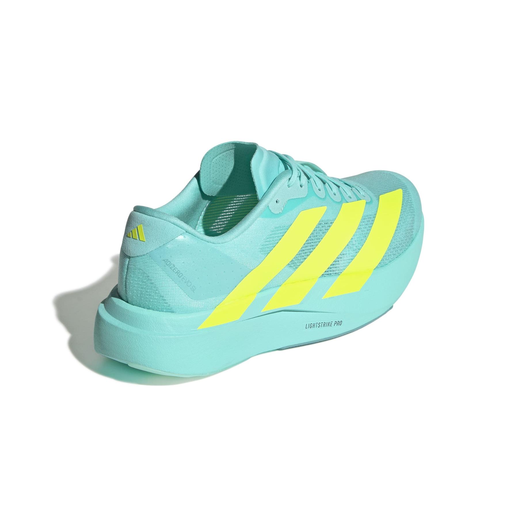 product/a/d/adidas_js4506_7_footwear_photography_back_lateral_top_view_white-nw091725.jpg