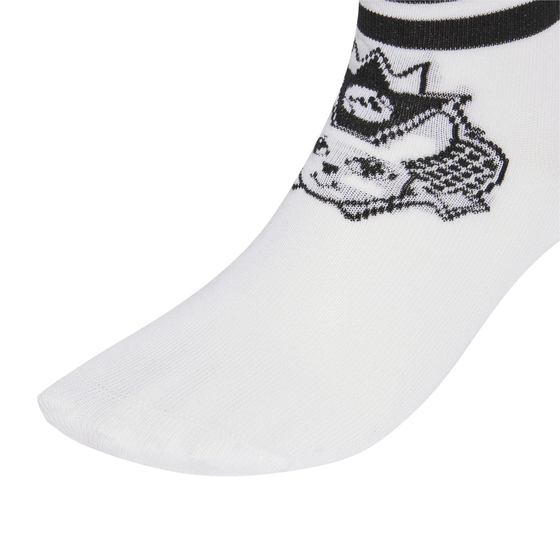 product/a/d/adidas_jv5125_white-black-powplu_3.jpg