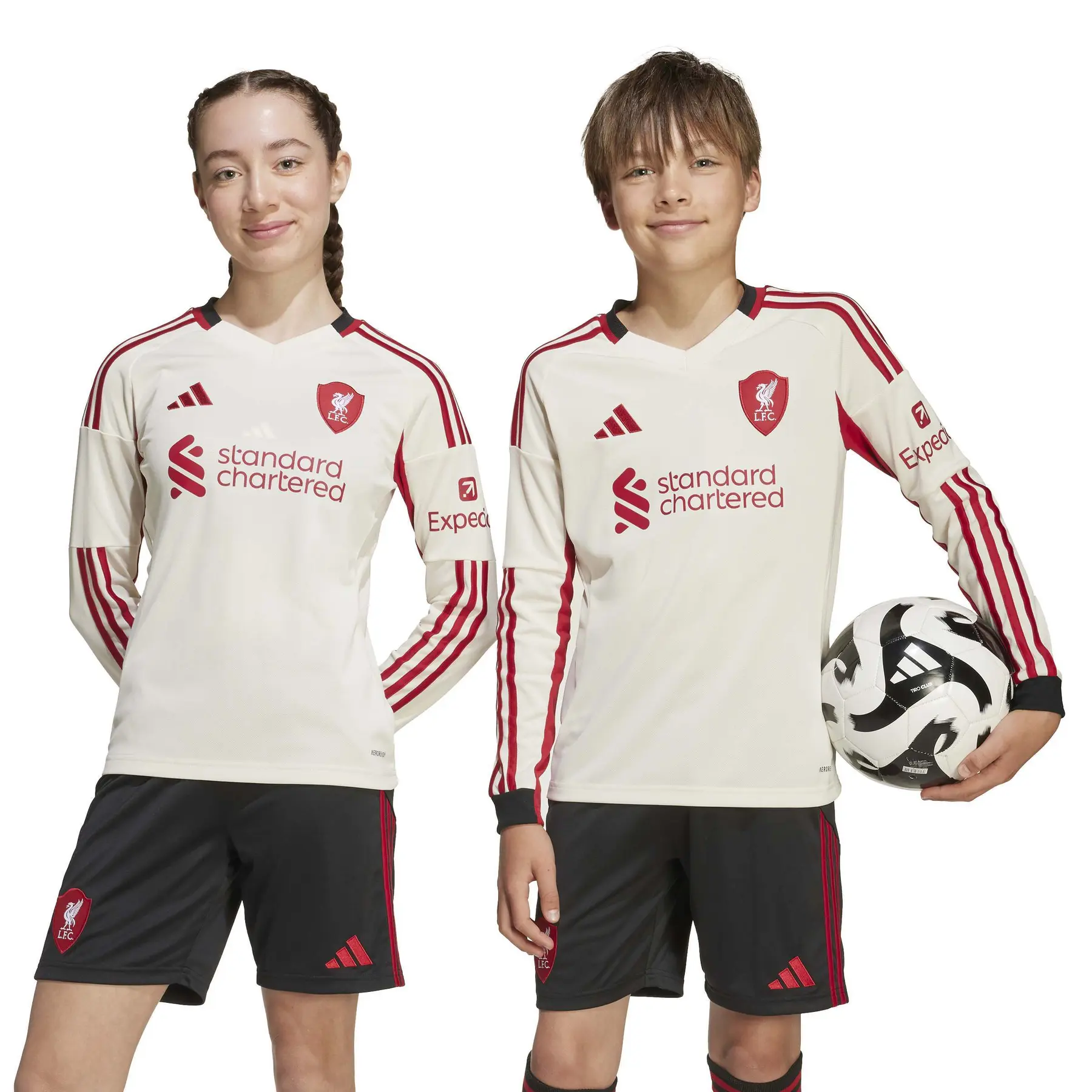 adidas_jv6454_9_apparel_on_mod