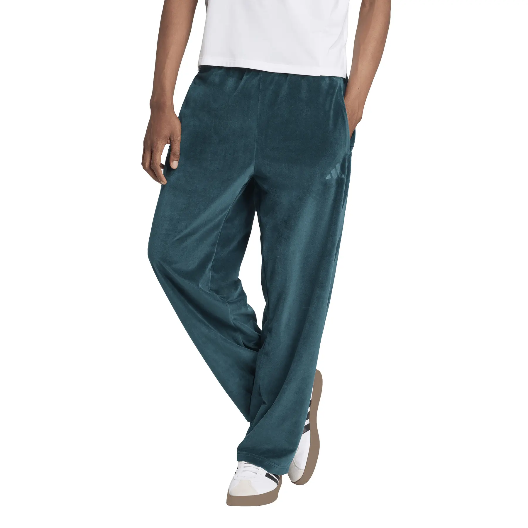 adidas_jw0260_aurivy_2.webp
