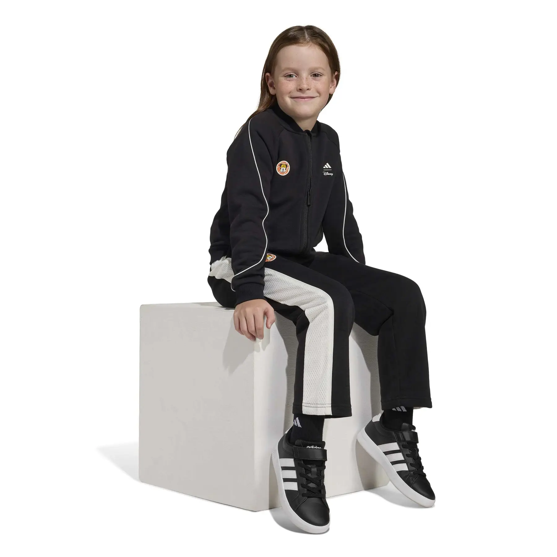 Kids' joggers adidas Disney Mickey Mouse | Sport is good