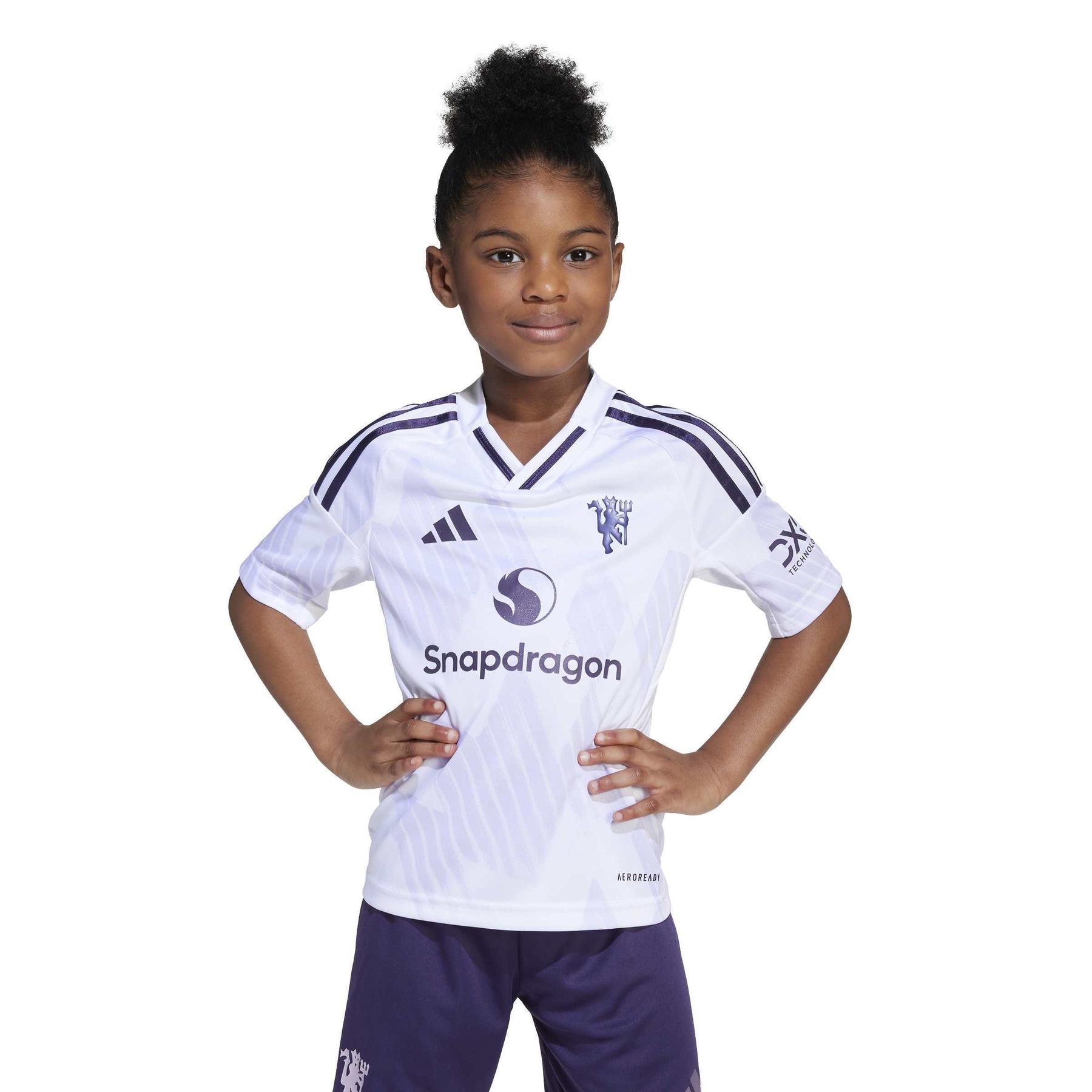 product/a/d/adidas_kc5899_10_apparel_on_model_detail_view_2_white.jpg