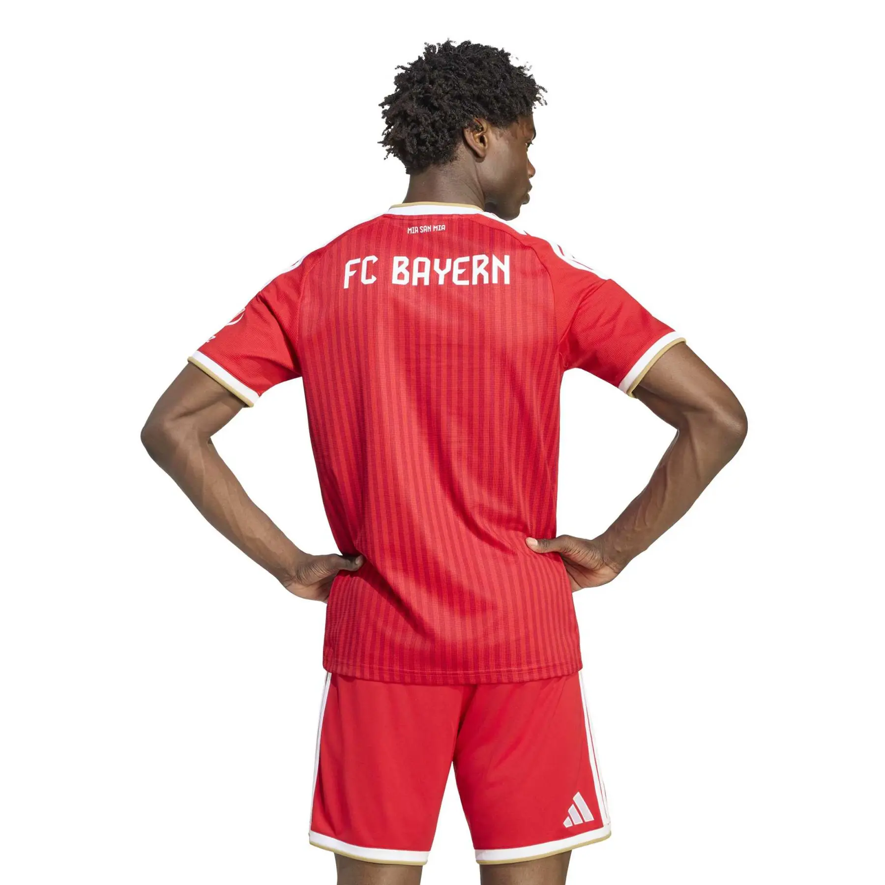 adidas_kq6513_4_apparel_on_mod
