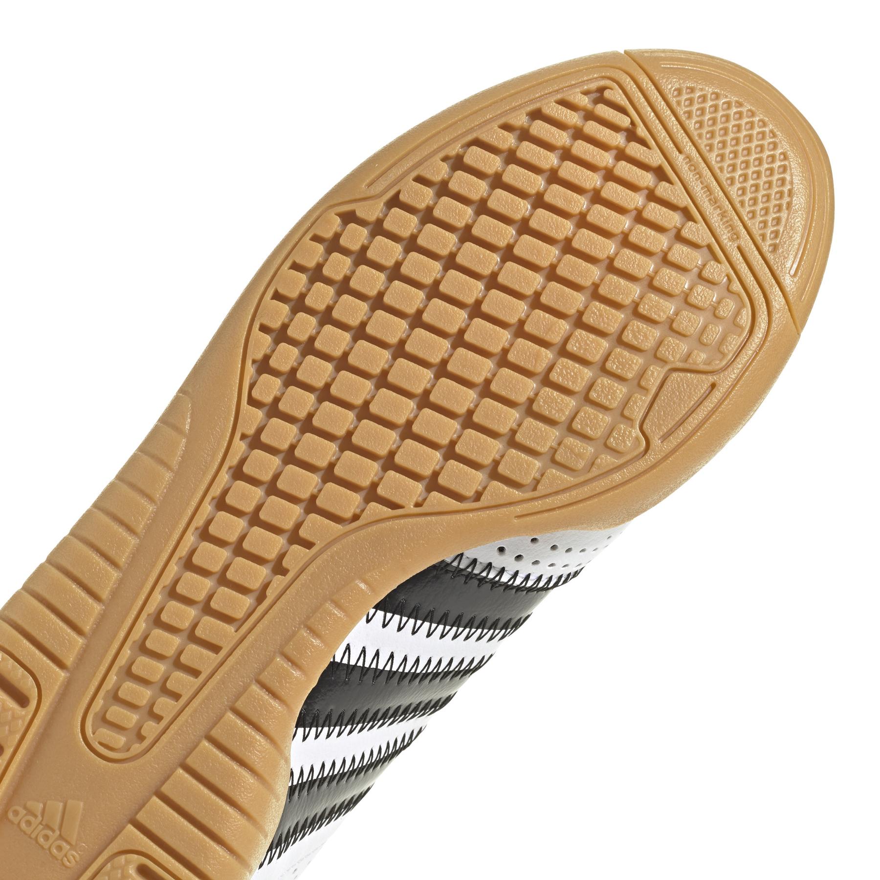 product/a/d/adidas_q20927_10_footwear_photography_detail_view_1_white_000.jpg