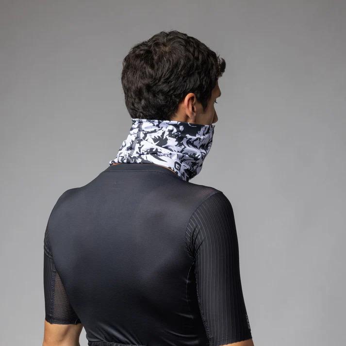 Foulard Alé Essenza: Versatilità in un Tubo