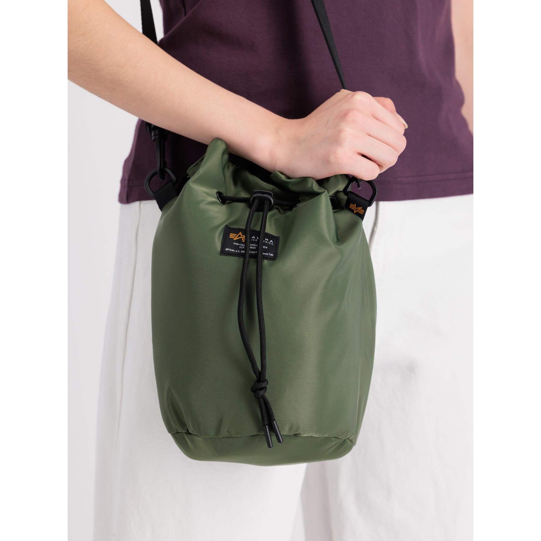 4059146784622 - Tragetasche ALPHA INDUSTRIES Carry Bag W Kinder Gr onesize grün (sage grün) Obermaterial 100% Nylon Futter 100% Polyester Taschen