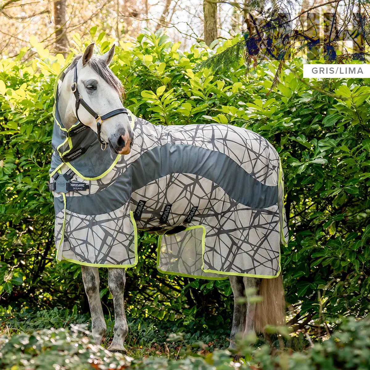 Meilleurs prix pour Couverture anti-mouches avec couvre-cou pour cheval Amigo CamoFly