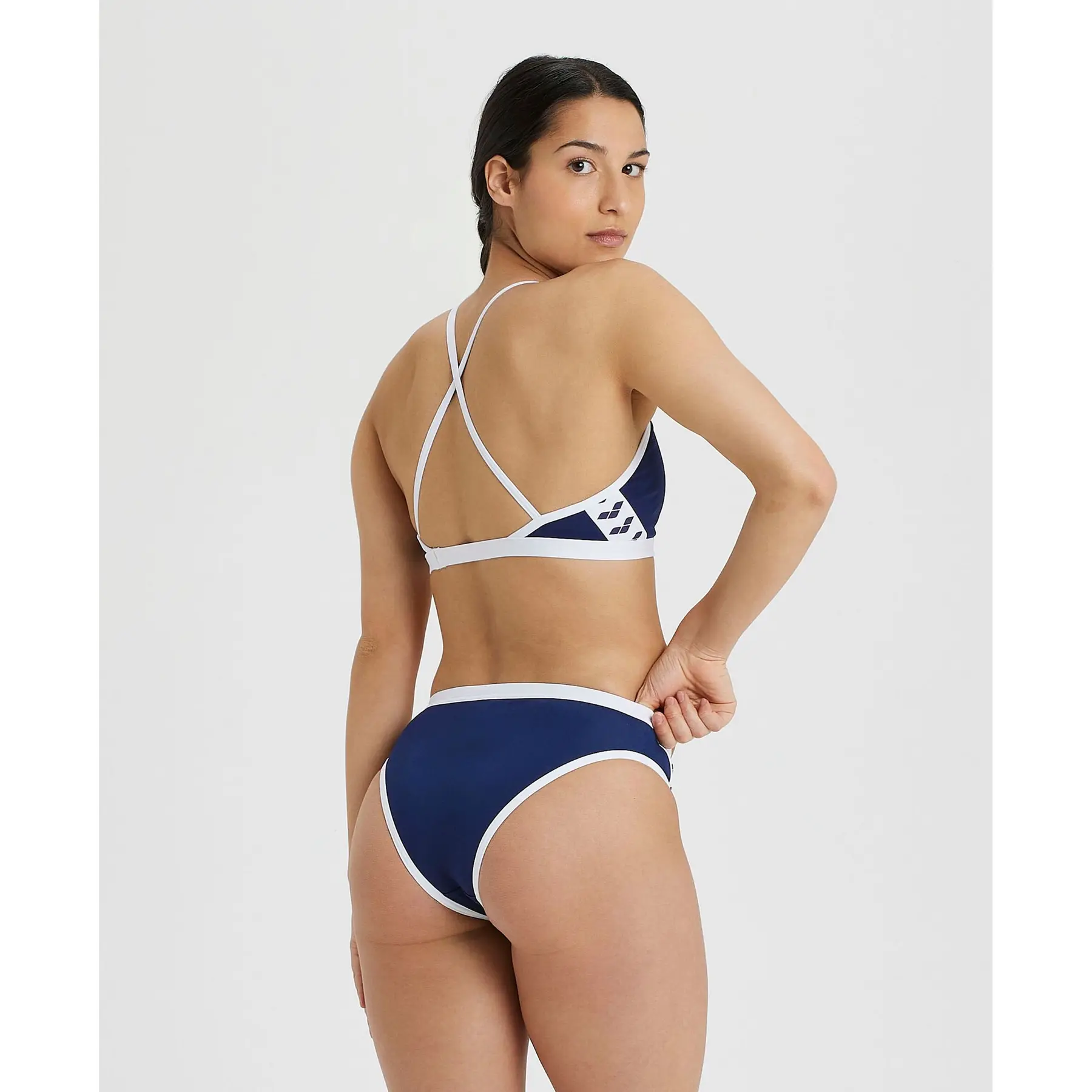 2-piece swimsuit for women Arena Icons Cross SO | Trek-Expert