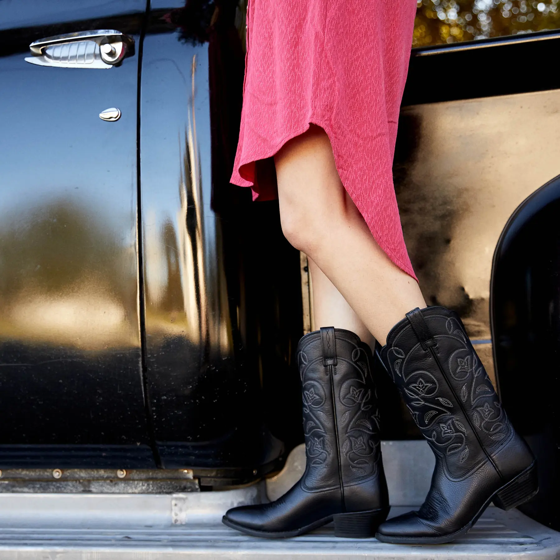 Ariat Heritage R Toe Black Leather Western Boots Ariat Ladies 16in Heritage R Toe StretchFit Black Deertan  main image 4