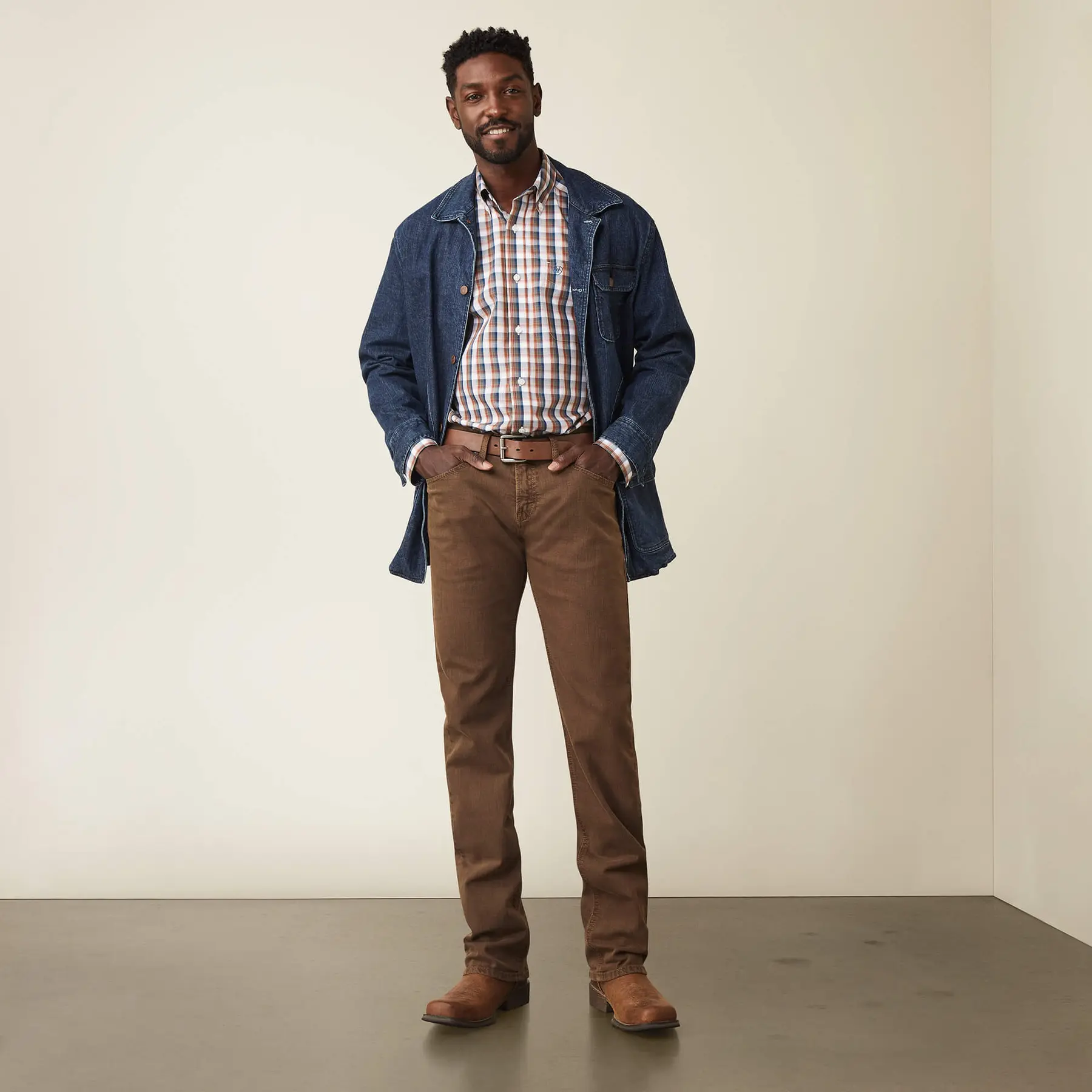 Comparer les prix de Jeans droit Ariat M7 Grizzly