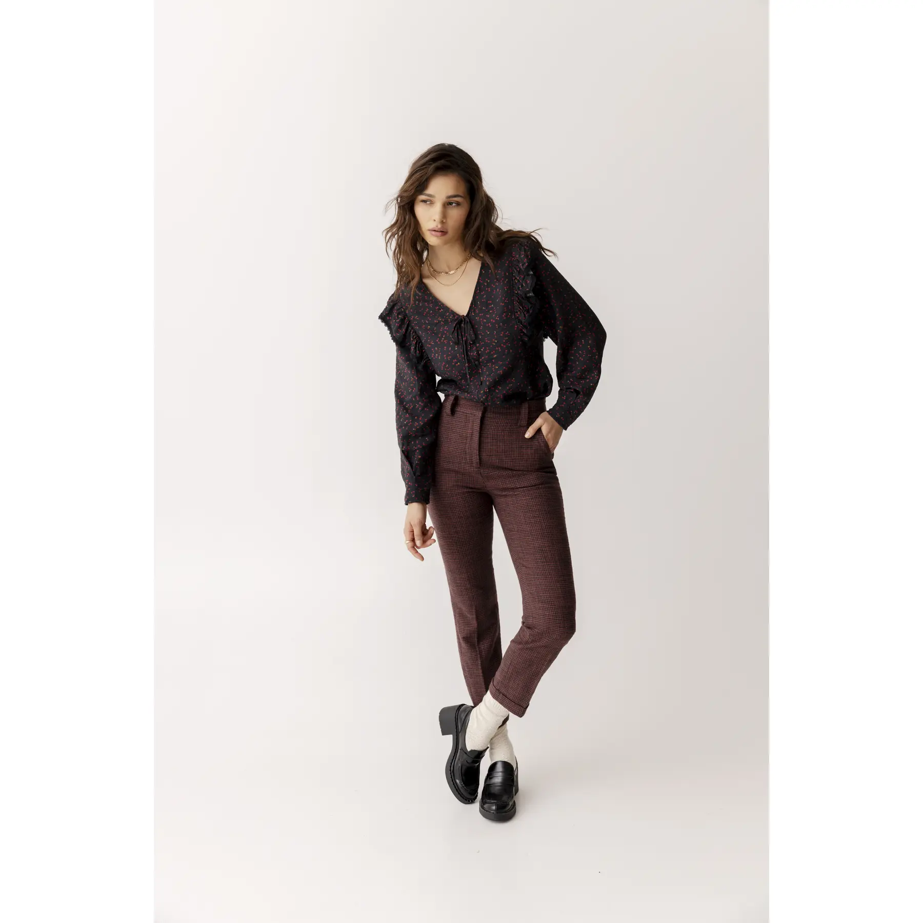 Women's v-neck shirt Atelier RÃªve Irsavoir