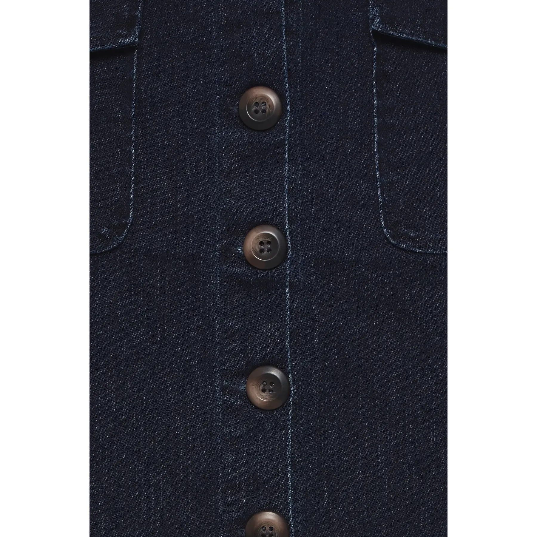 Short denim skirt buttoned in front of woman Atelier RÃªve Irloisa
