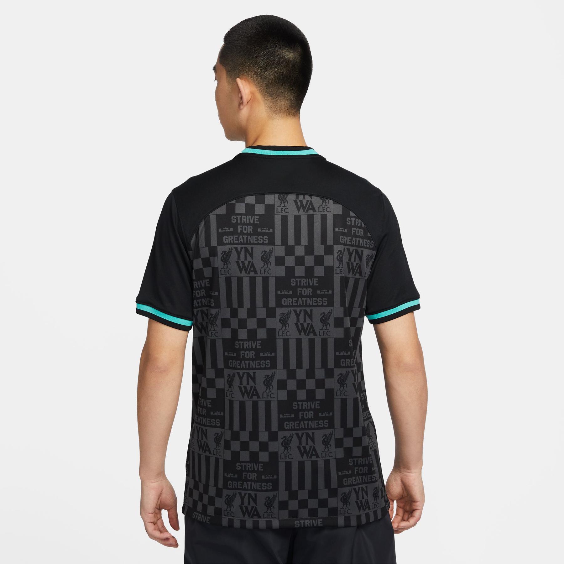 LeBron James × リヴァプールFC Stadium ユニフォームXL Jersey Liverpool FC Stadium x Lebron James | Foot-Store