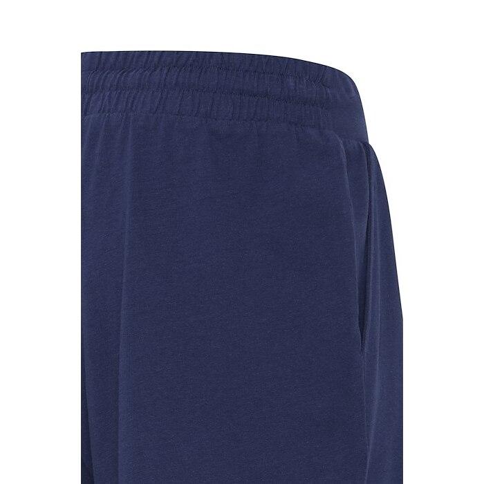 product/b/-/b-young_20816848-193933_medieval-blue_1.jpg