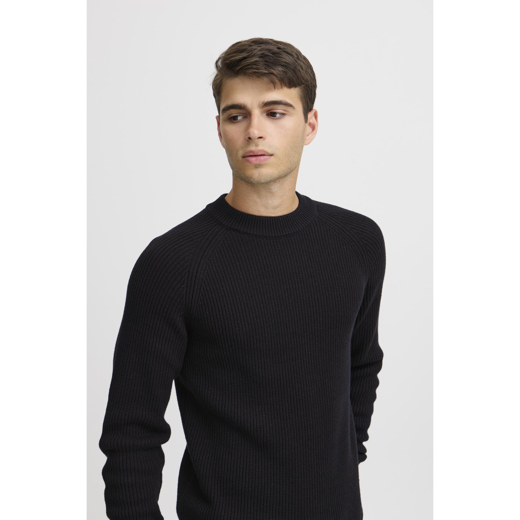 product/c/a/casual-friday_20504998-194013_6.jpg