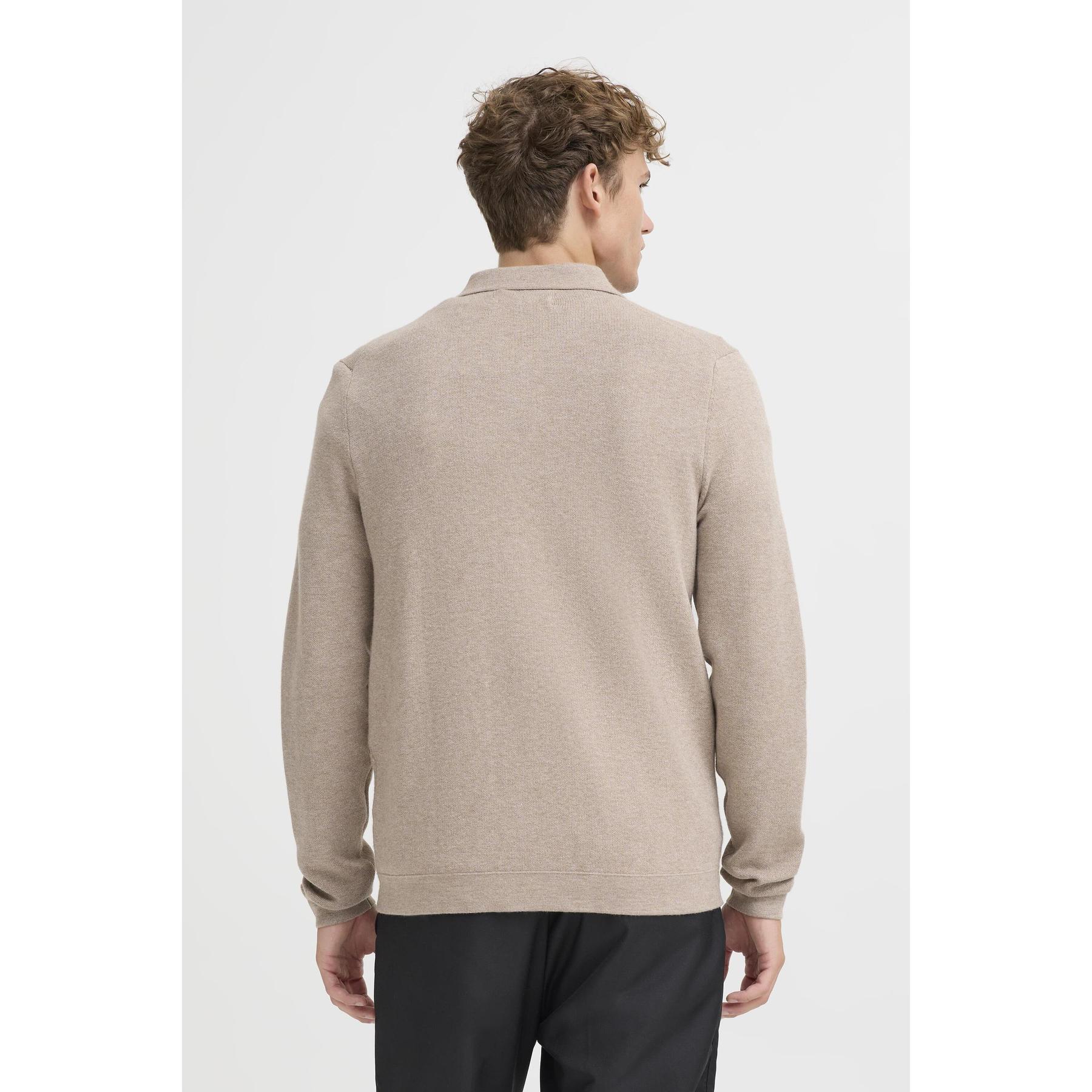 product/c/a/casual-friday_20505595-1711051_4.jpg