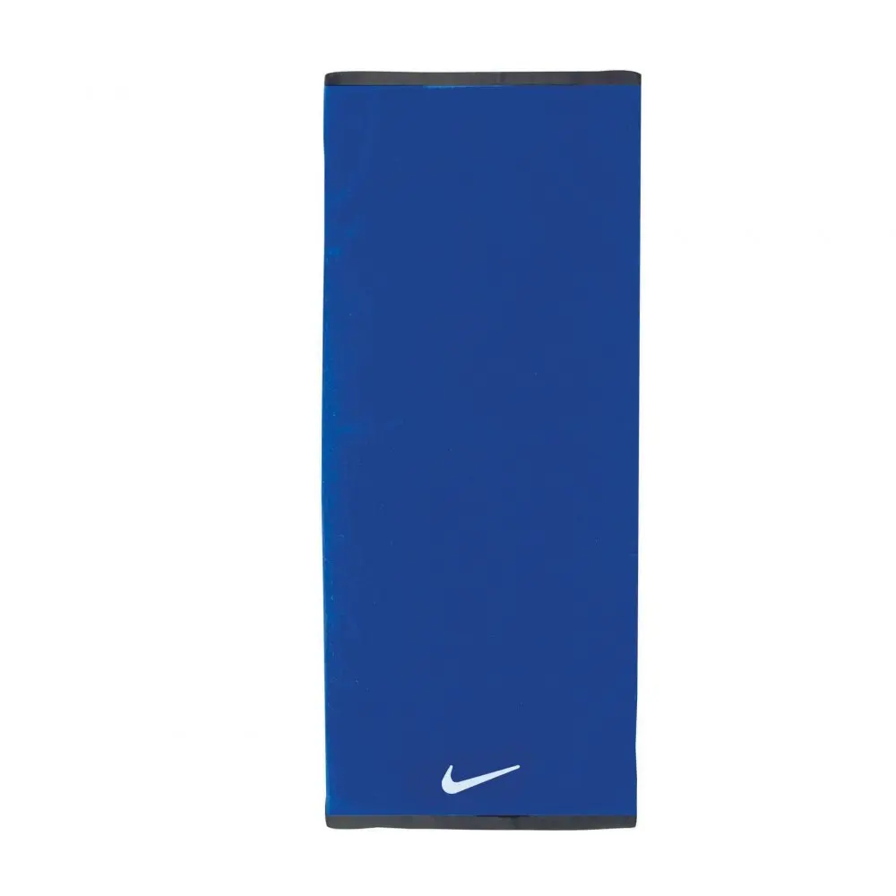 Serviette Nike fundamental (M)