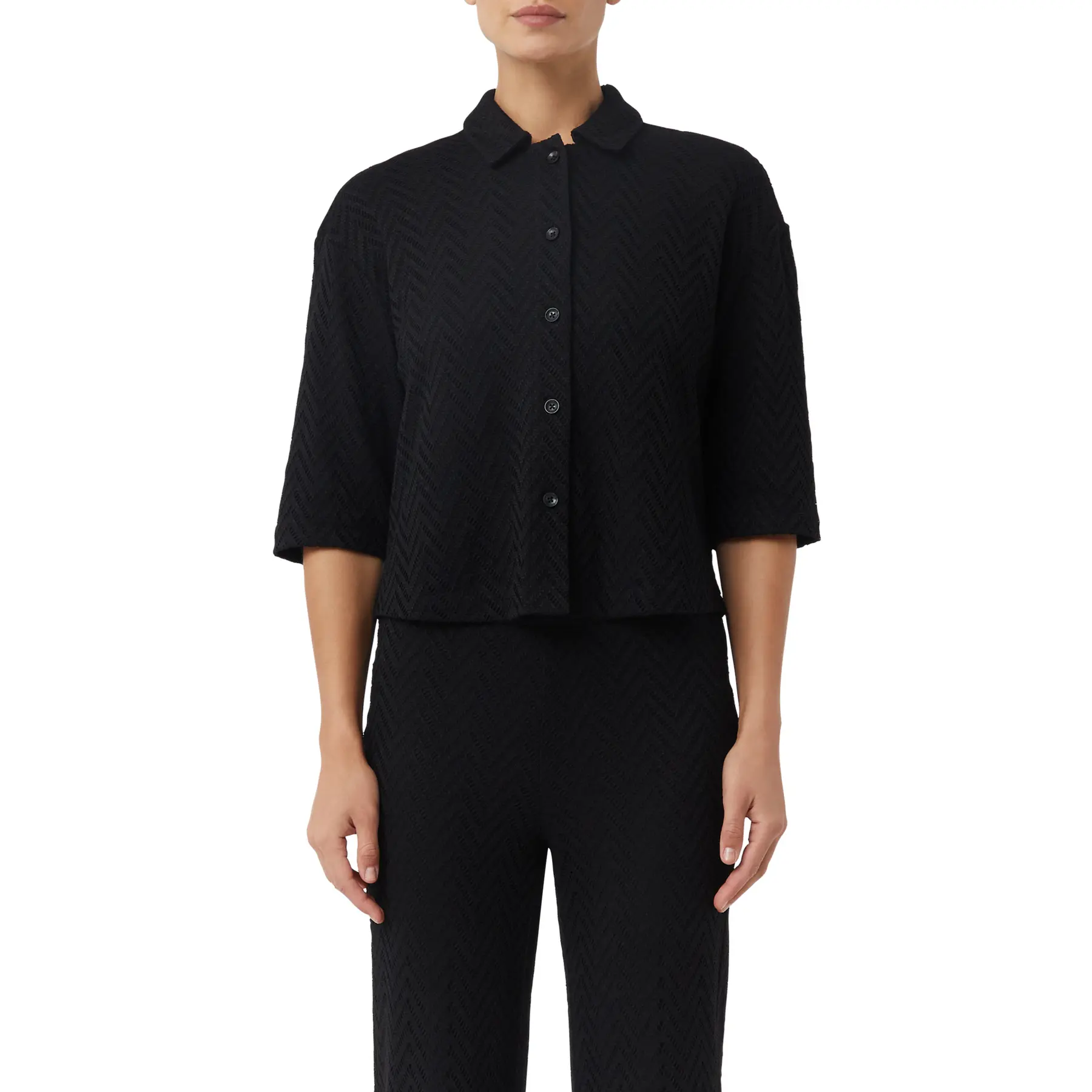 Surchemise à motif ajouré et patte de boutonnage femme COMMA Surchemise à motif ajouré et patte de boutonnage femme COMMA