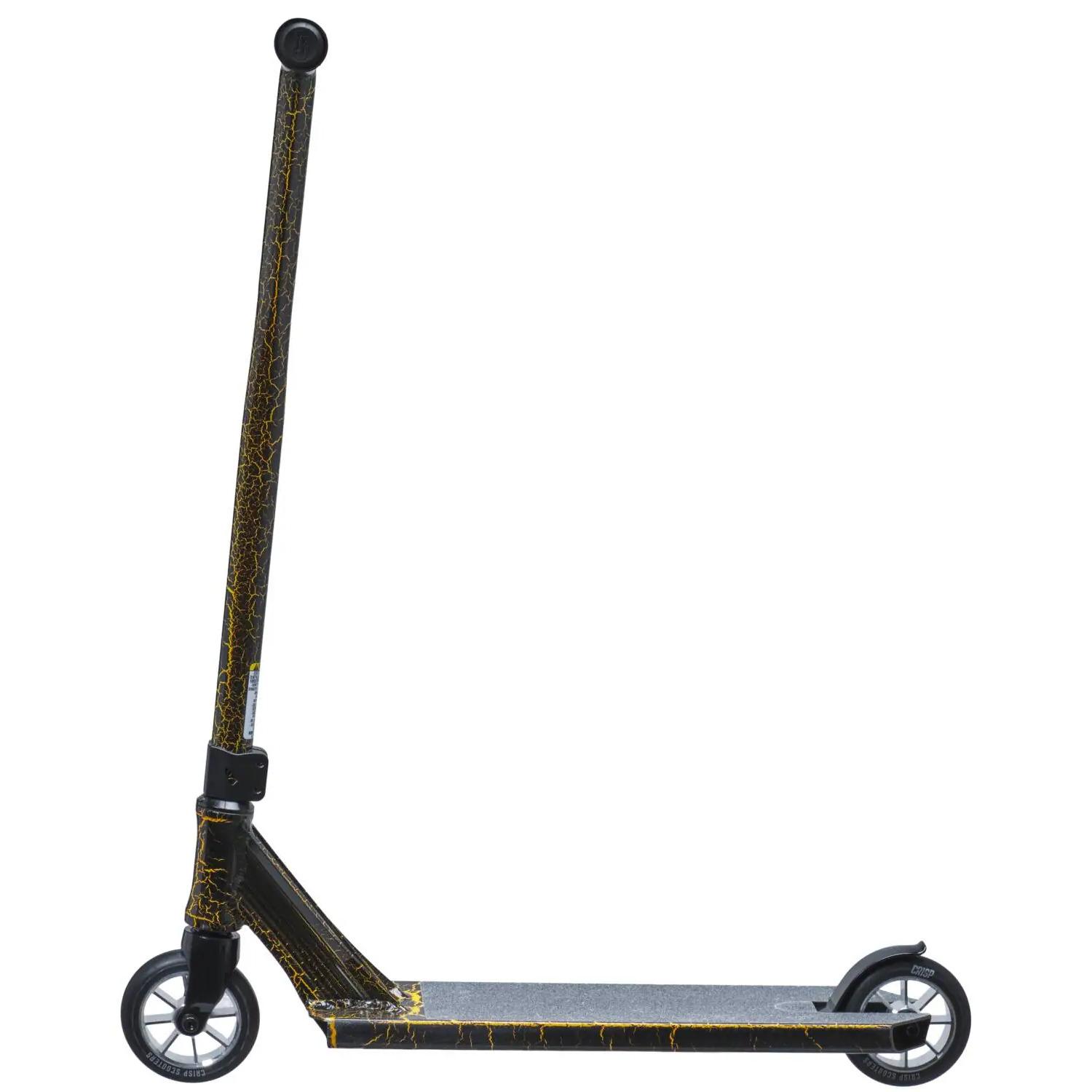 product/c/r/crisp-scooters_122010_gold-cracking_3.jpg