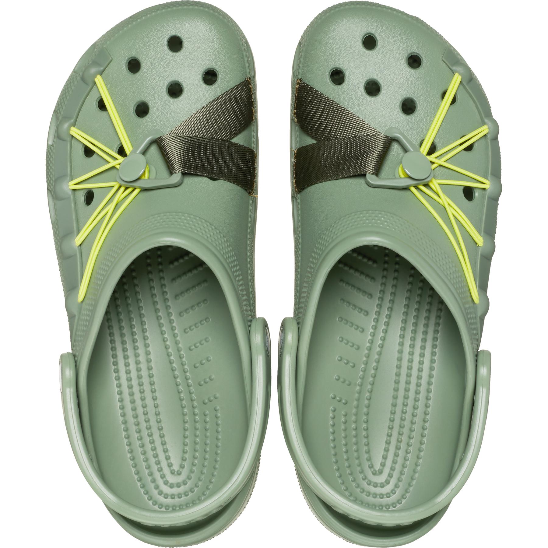 product/c/r/crocs_210393-3wp_marron_3.jpg