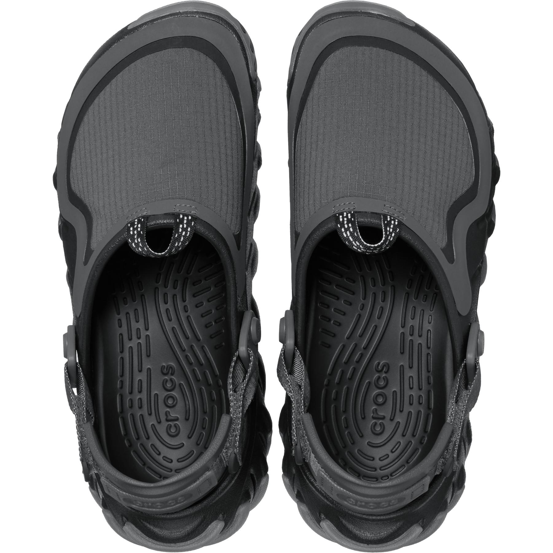 product/c/r/crocs_211361-001_2-q325.jpg