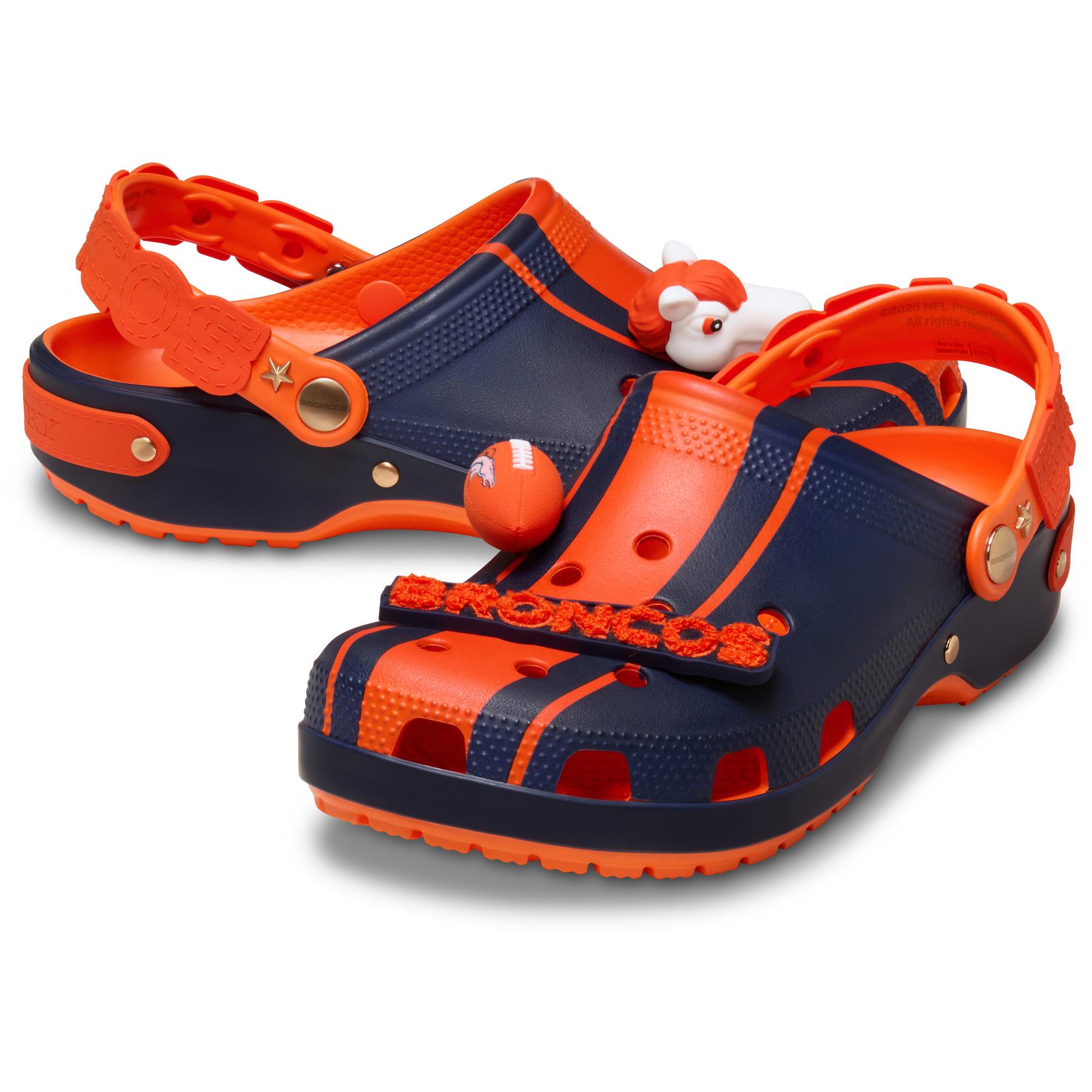product/c/r/crocs_212452-90h_1-q325.jpg