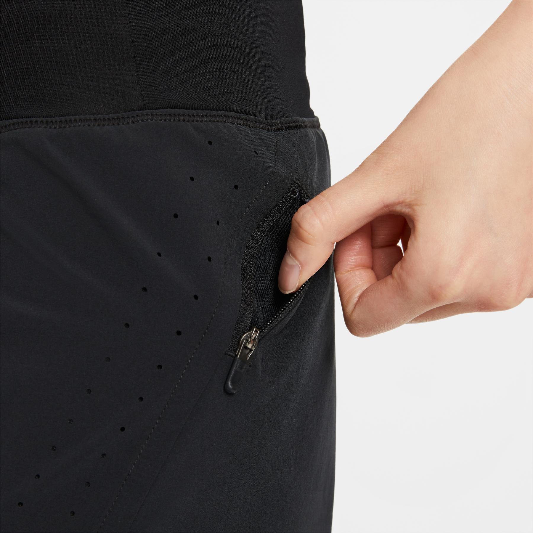 product/c/z/cz9570-010-phsym004.jpg