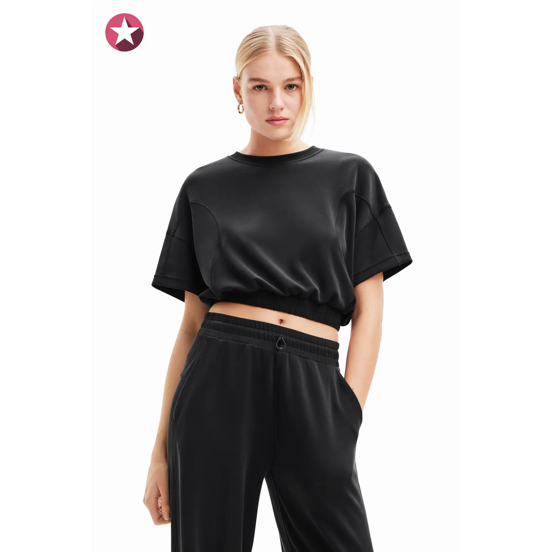 Kurzes gerafftes Sport-T-Shirt Desigual