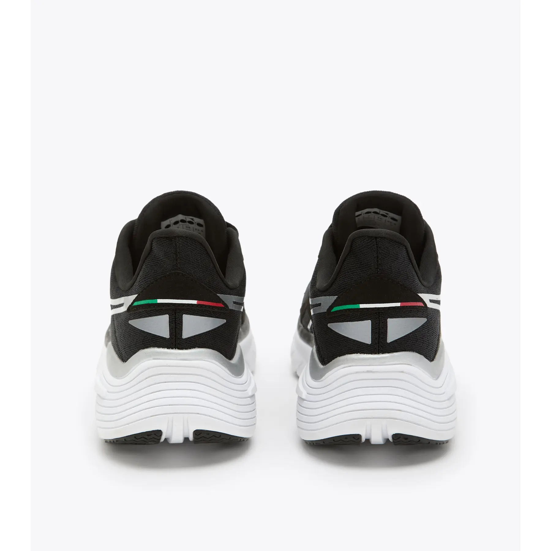 product/d/i/diadora_101.179095-c3513_nero-argento-bianco-ottico_3.jpg