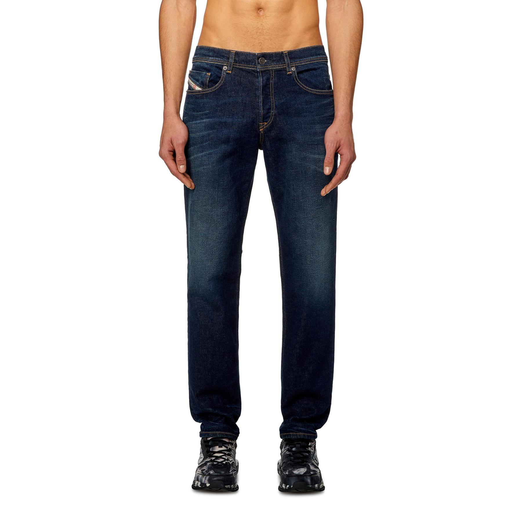 8059038924286 - Regelmäßige Jeans 09H38 2023 Finitive