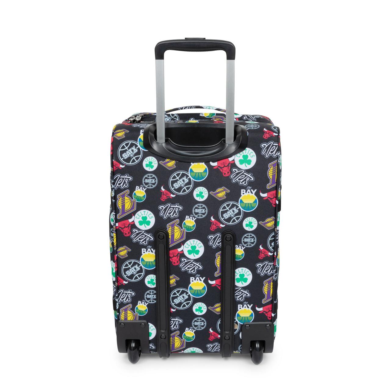 product/e/a/eastpak-ek0a5ba75z6-nba-team-pattern-4.jpg
