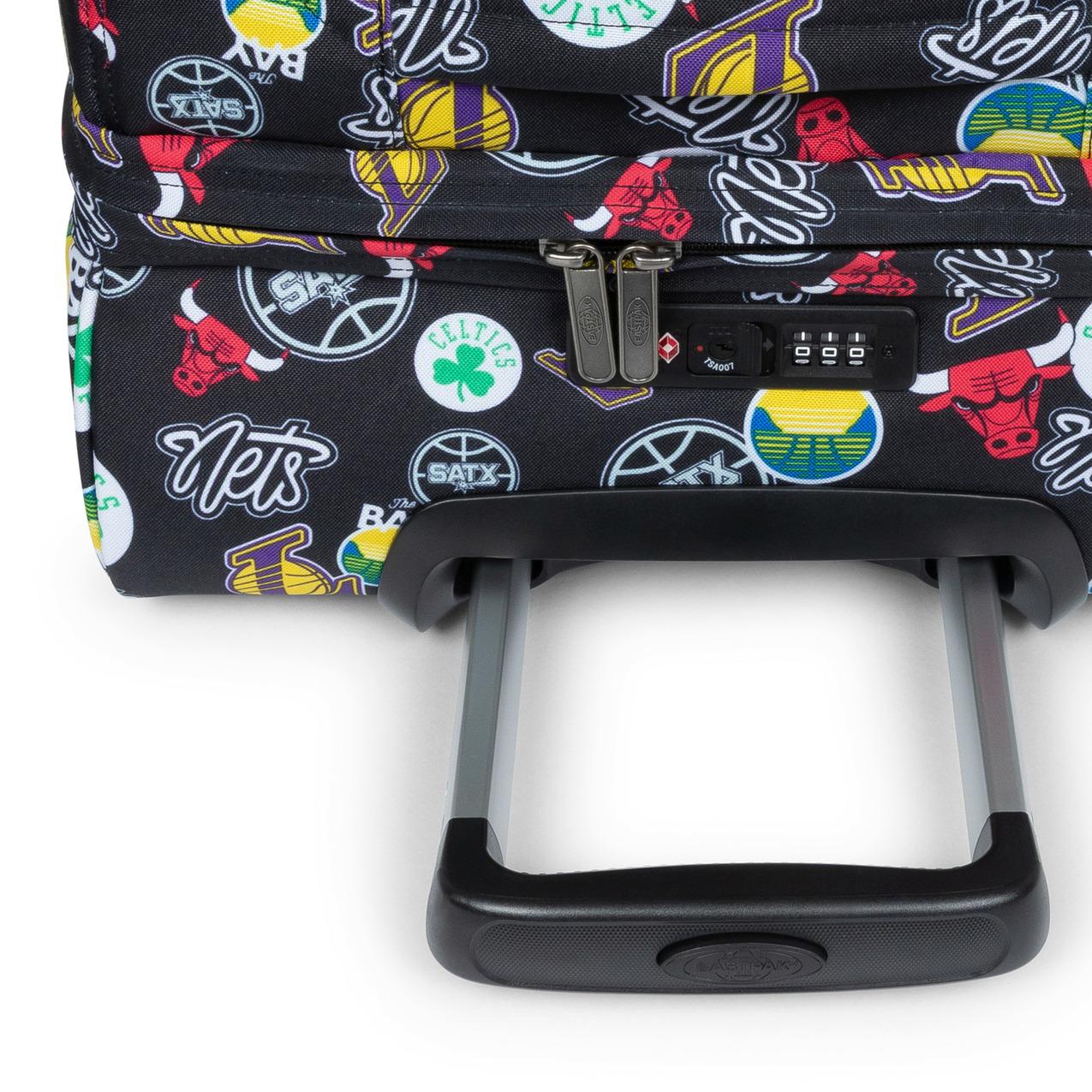 product/e/a/eastpak-ek0a5ba95z6-nba-team-pattern-8.jpg