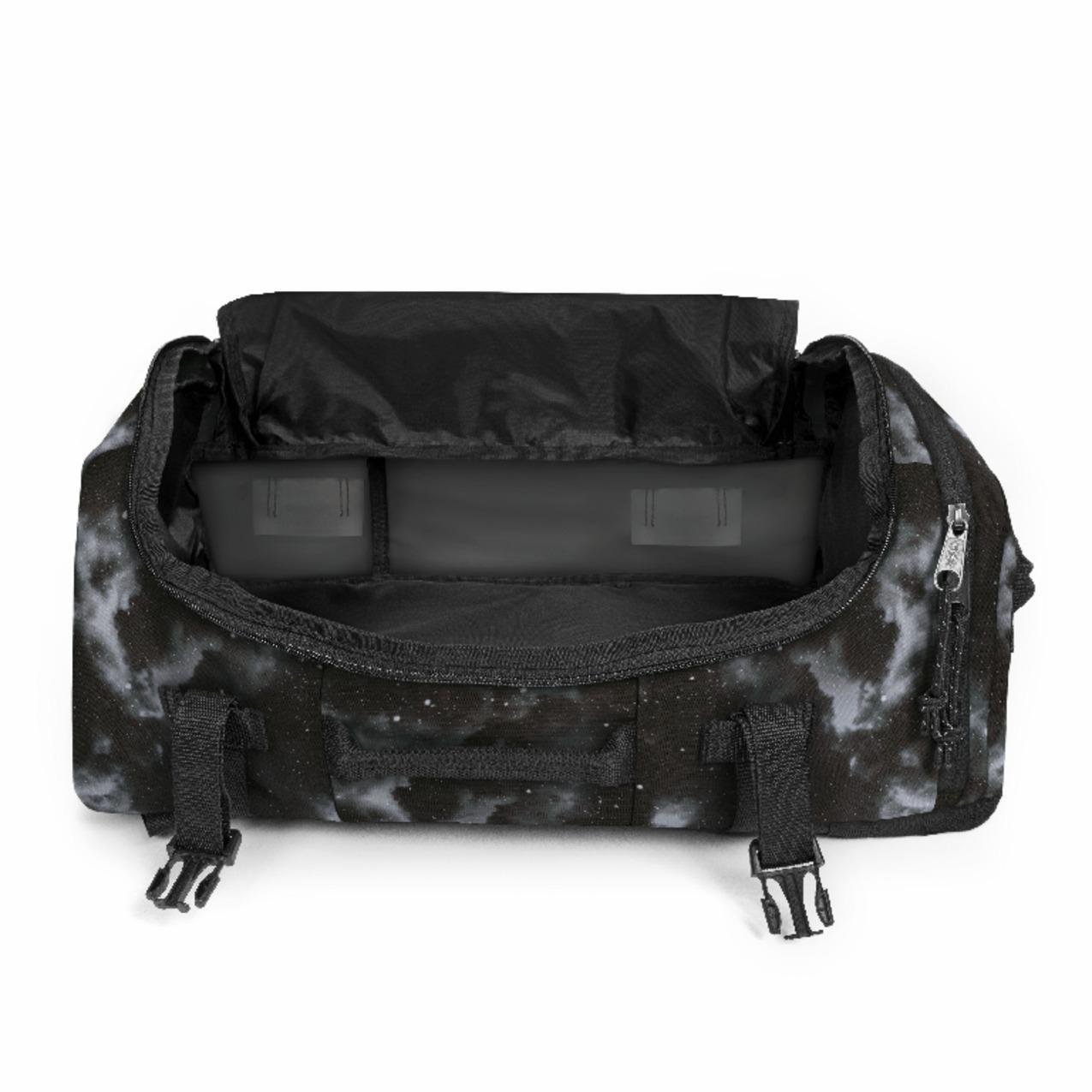 product/e/a/eastpak-ek0a5bhj5w9-clouds-black-3.jpg