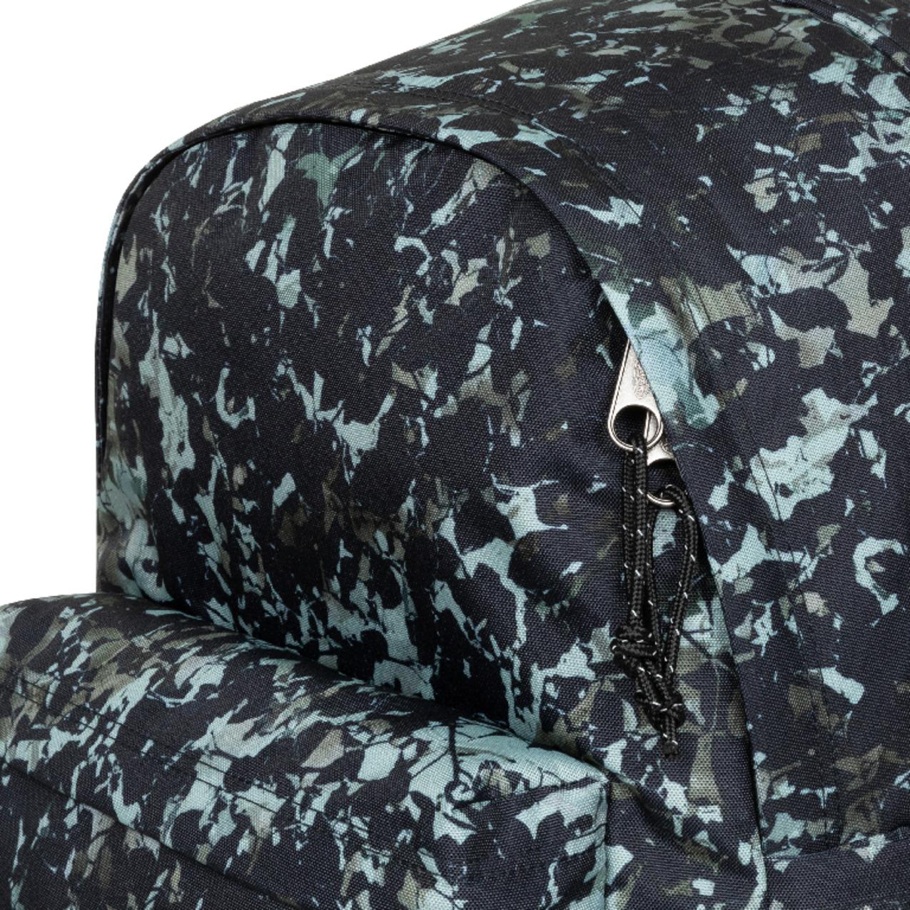 product/e/a/eastpak-ek0a5bik5w7-camouflora-dark-10.jpg