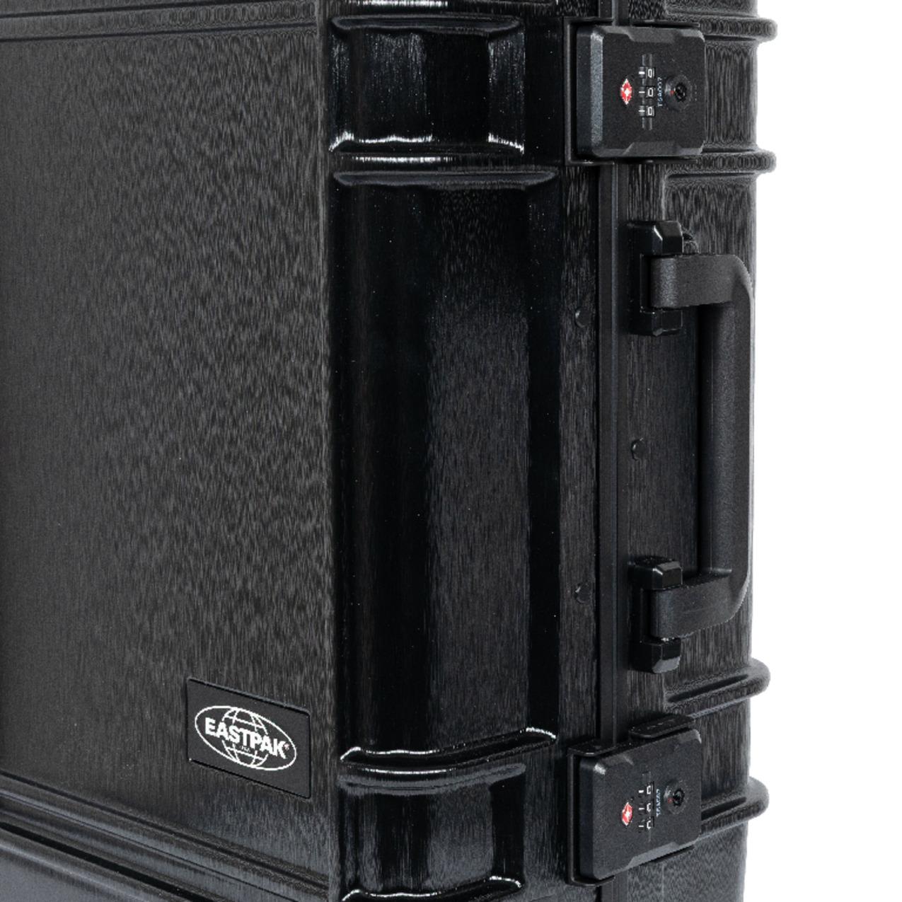 product/e/a/eastpak-ek0a5bje4z5-brushed-black-9.jpg