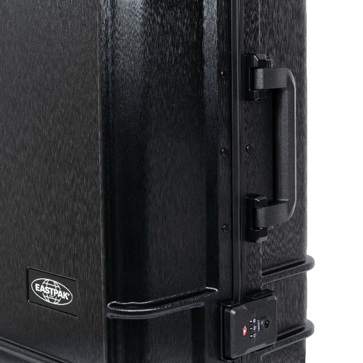 product/e/a/eastpak-ek0a5bjg4z5-brushed-black-9.jpg