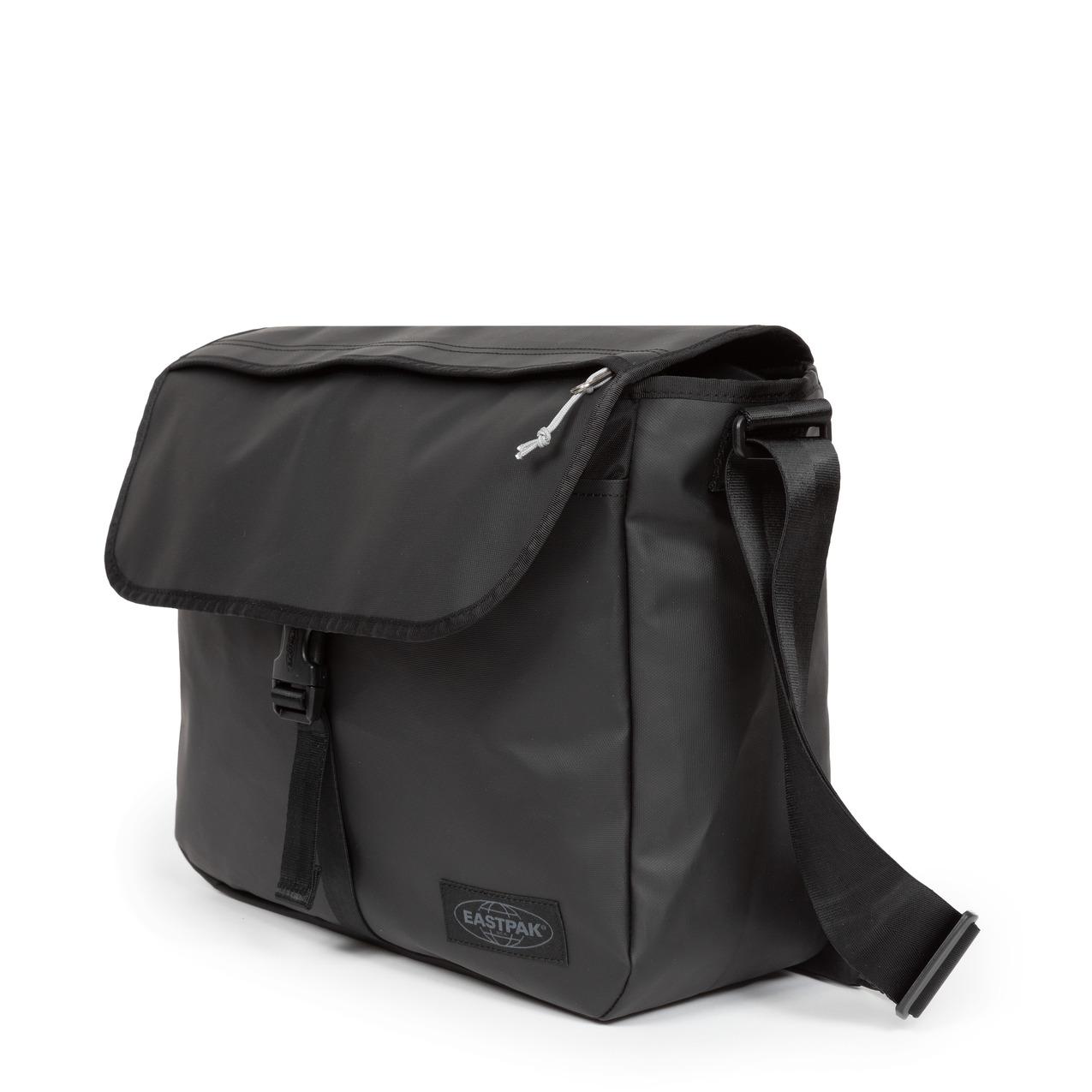 product/e/a/eastpak_ek00026e4y8_tarp-black2_7.jpg