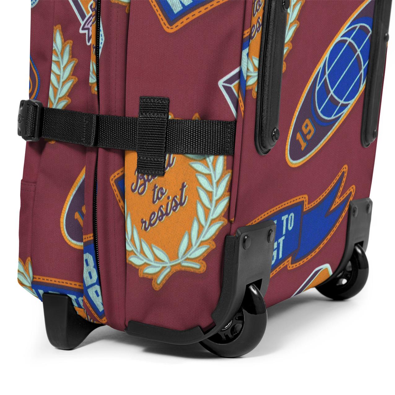 product/e/a/eastpak_ek00062l2w1_clash-burgundy_5.jpg