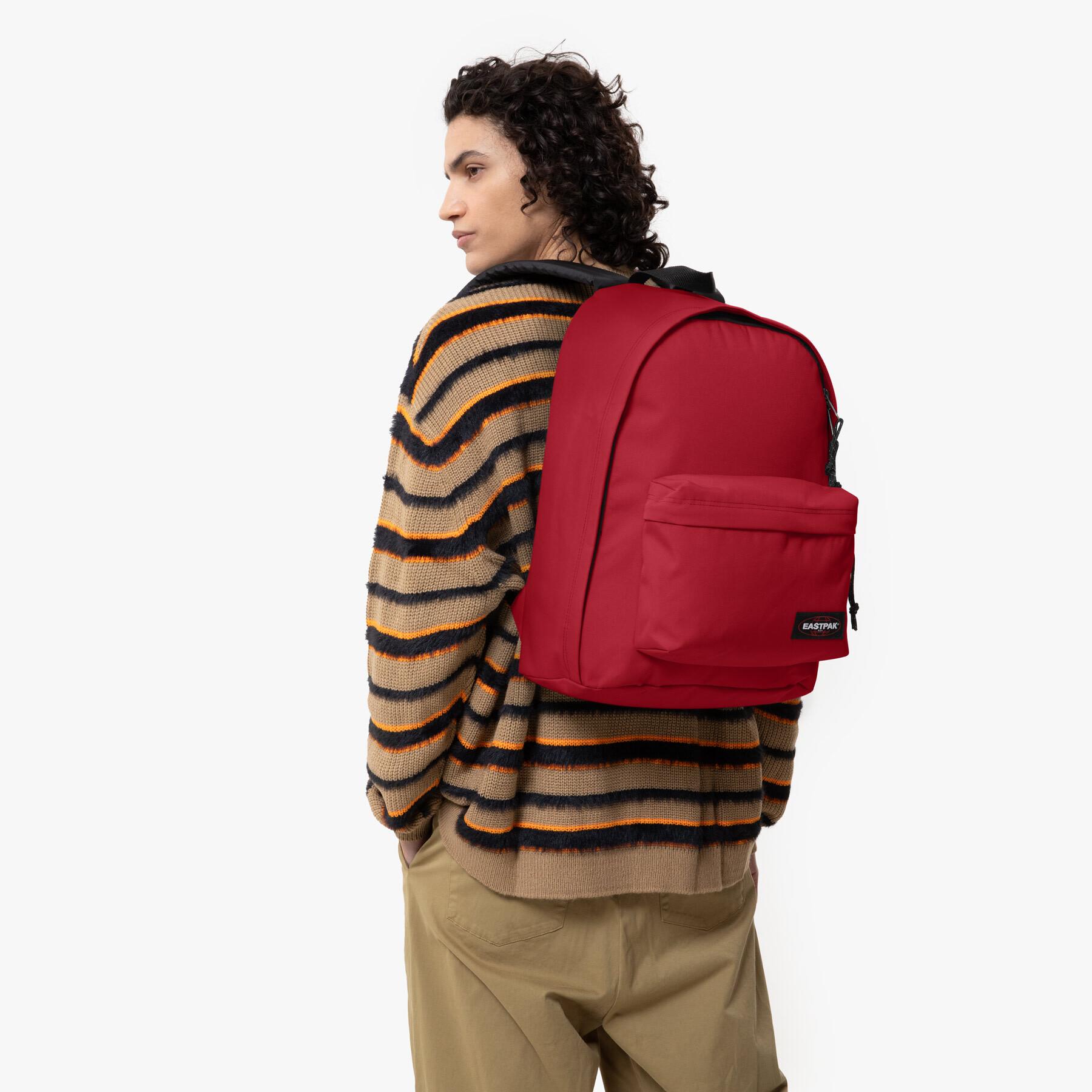 product/e/a/eastpak_ek0007671o9_scarlet-red_6.jpg