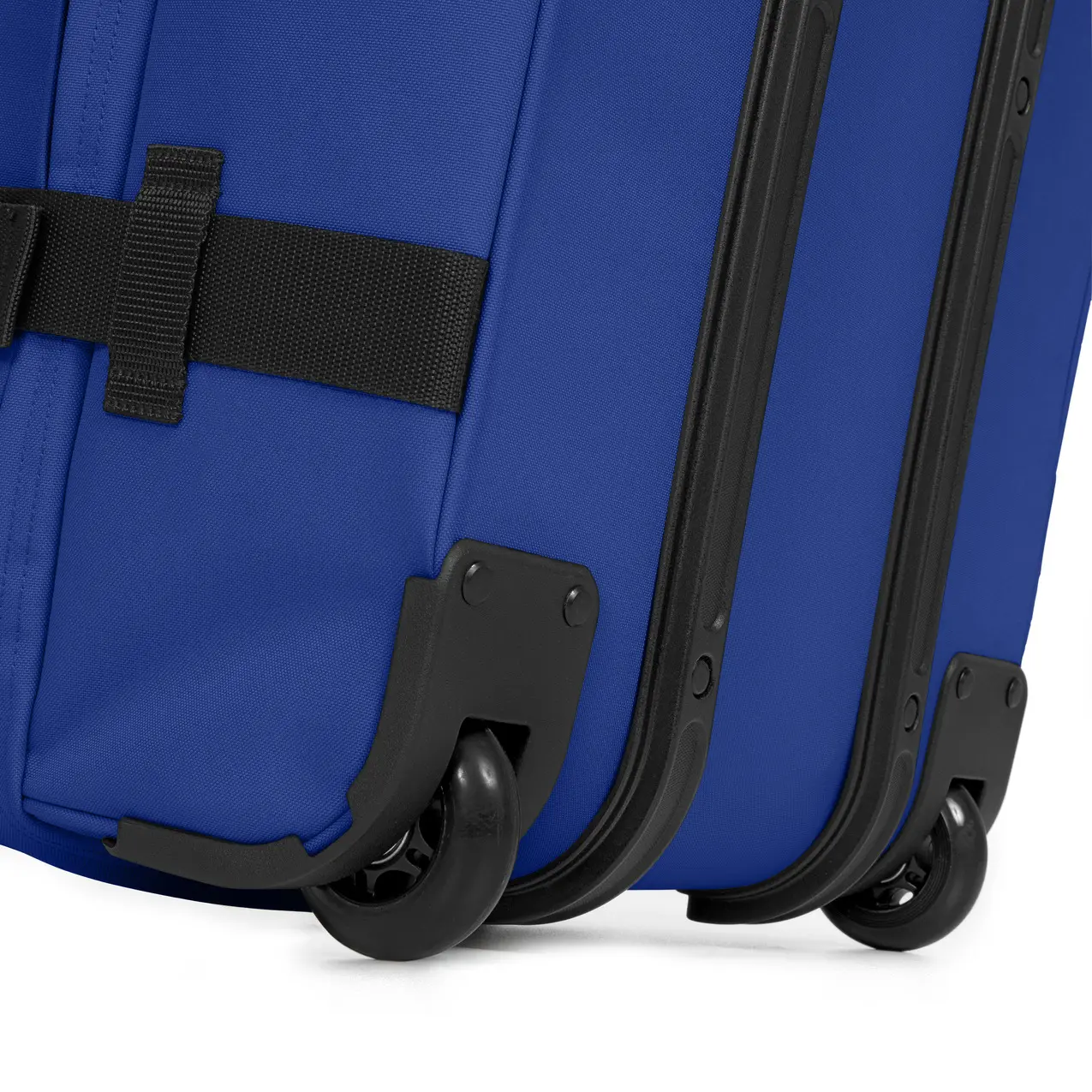 product/e/a/eastpak_ek0a5ba86v2_electric-blue_9.jpg