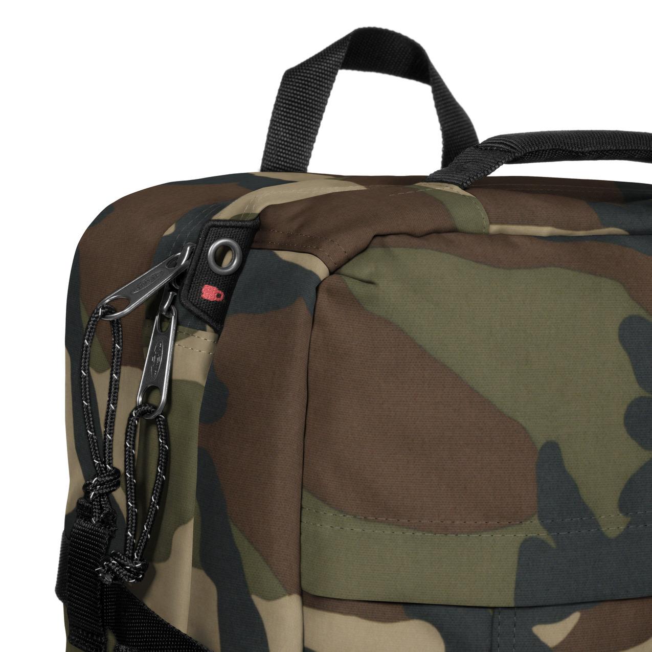 product/e/a/eastpak_ek0a5bbr181_camo_10.jpg