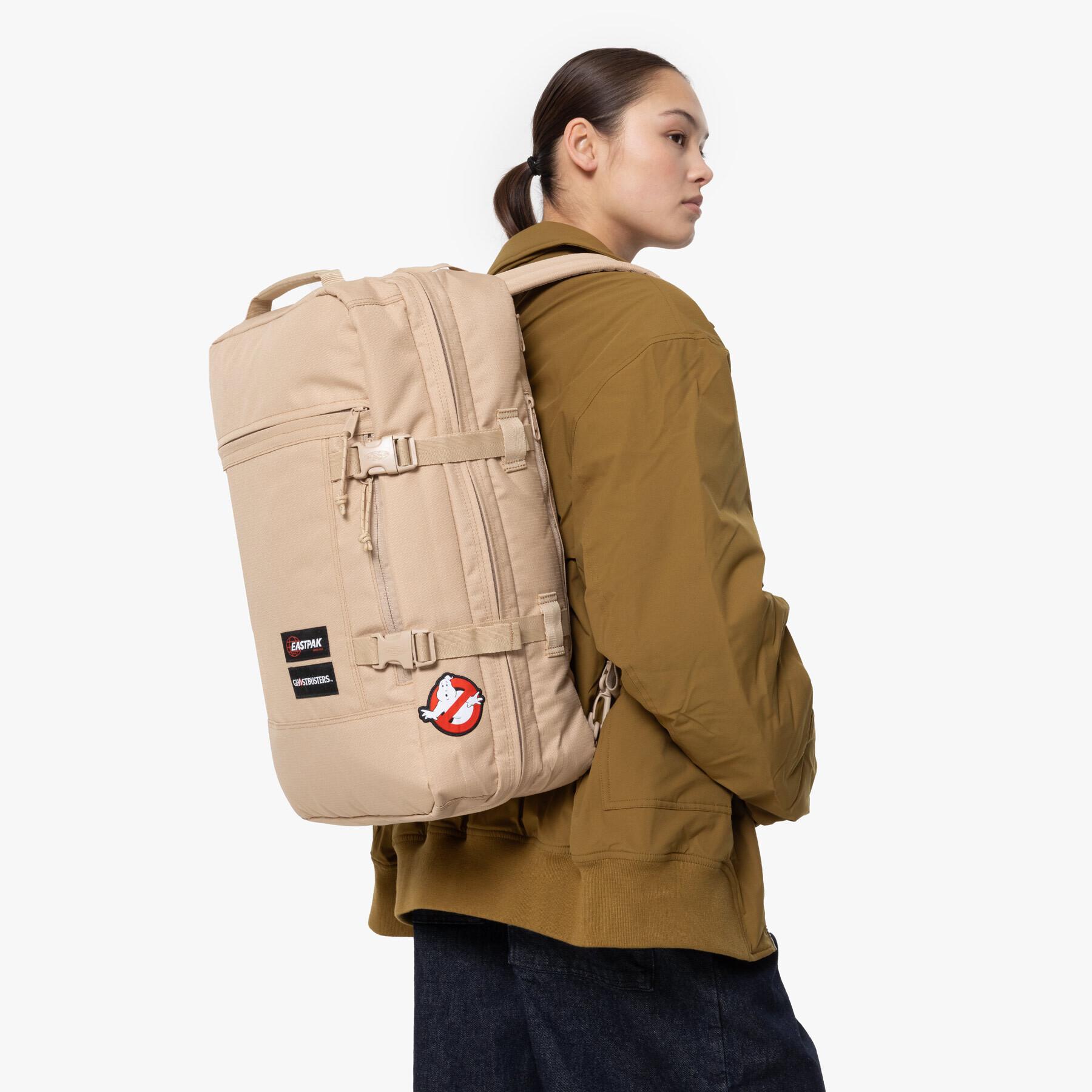 product/e/a/eastpak_ek0a5bbr1z3_002.jpg
