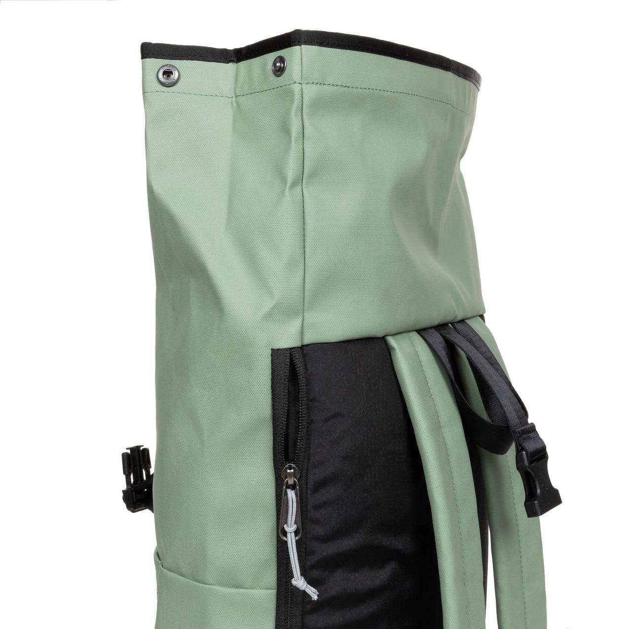 product/e/a/eastpak_ek0a5bgf8v2_tarp-khaki_2.jpg