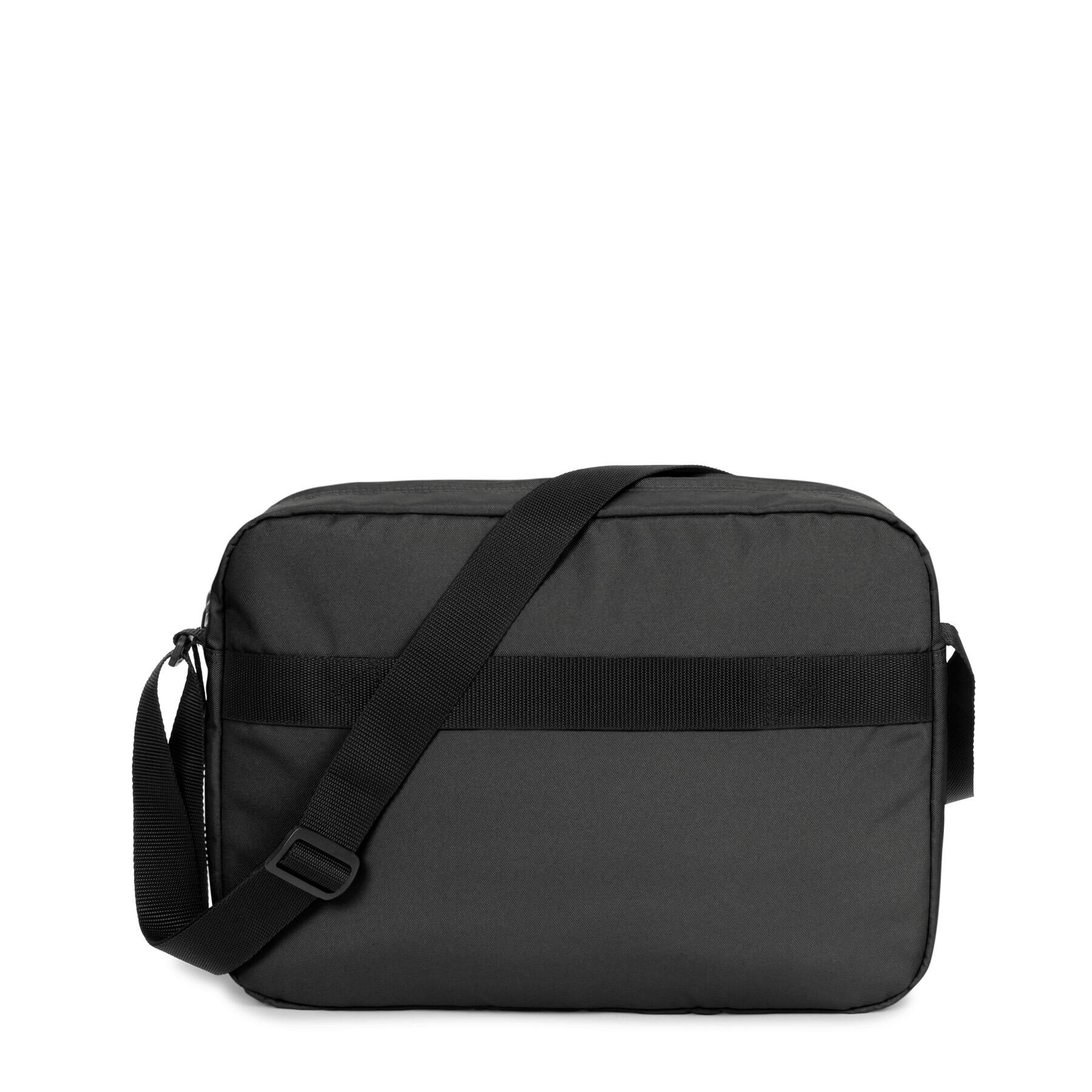 product/e/a/eastpak_ek0a5bir008_black_3.jpg